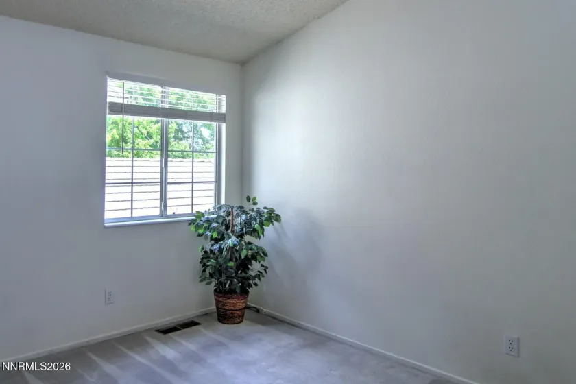 995 Leah, Reno, Nevada 89511, 4 Bedrooms Bedrooms, ,3 BathroomsBathrooms,Residential,Residential,Leah,0,260009082