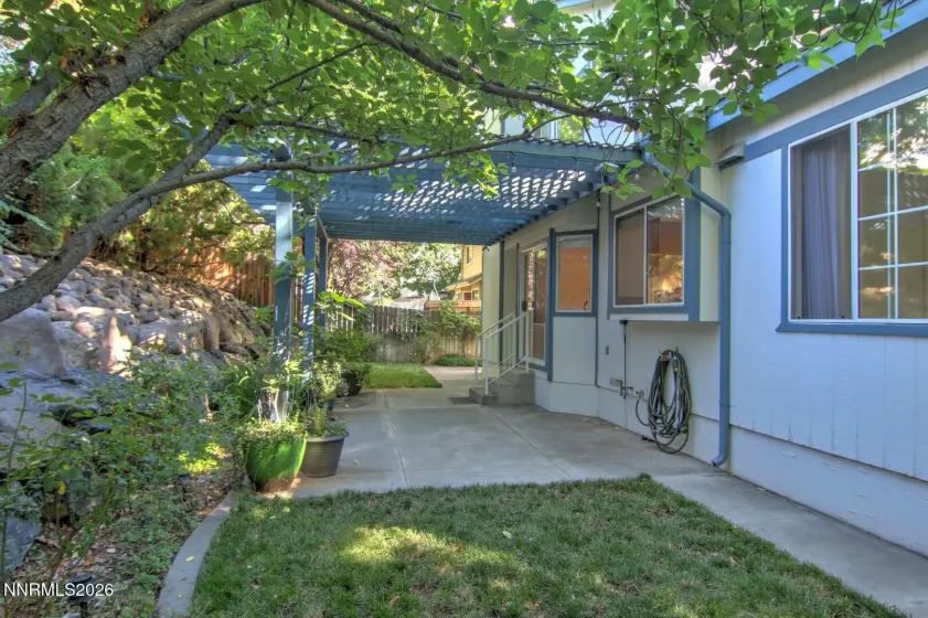 995 Leah, Reno, Nevada 89511, 4 Bedrooms Bedrooms, ,3 BathroomsBathrooms,Residential,Residential,Leah,0,260009082
