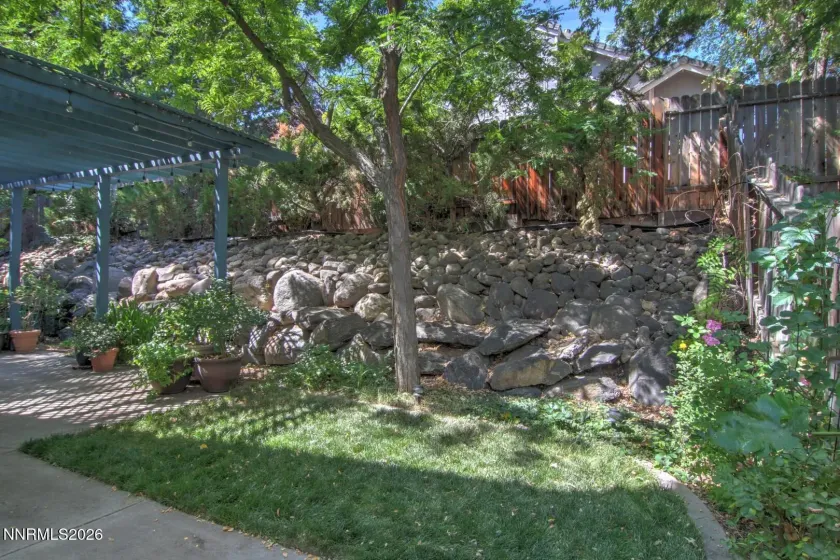995 Leah, Reno, Nevada 89511, 4 Bedrooms Bedrooms, ,3 BathroomsBathrooms,Residential,Residential,Leah,0,260009082