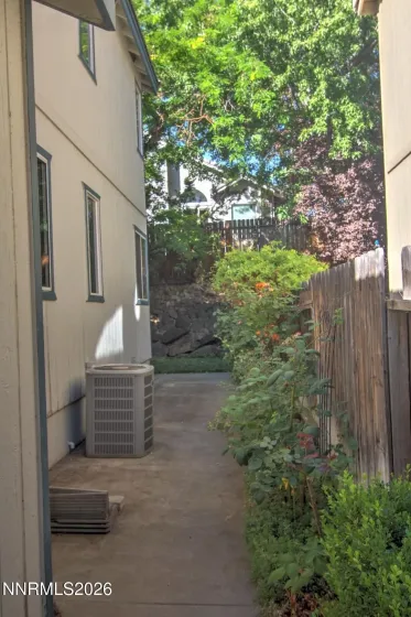 995 Leah, Reno, Nevada 89511, 4 Bedrooms Bedrooms, ,3 BathroomsBathrooms,Residential,Residential,Leah,0,260009082