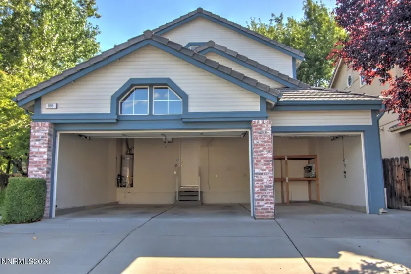 995 Leah, Reno, Nevada 89511, 4 Bedrooms Bedrooms, ,3 BathroomsBathrooms,Residential,Residential,Leah,0,260009082