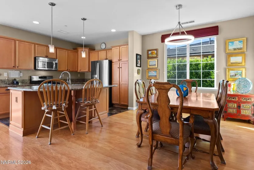 5425 Energystone, Sparks, Nevada 89436, 3 Bedrooms Bedrooms, ,2 BathroomsBathrooms,Residential,Residential,Energystone,0,260009106
