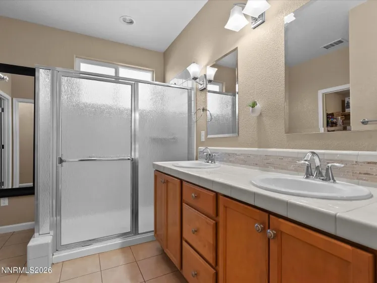 5425 Energystone, Sparks, Nevada 89436, 3 Bedrooms Bedrooms, ,2 BathroomsBathrooms,Residential,Residential,Energystone,0,260009106