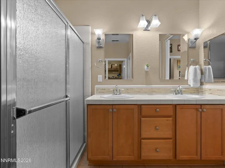 5425 Energystone, Sparks, Nevada 89436, 3 Bedrooms Bedrooms, ,2 BathroomsBathrooms,Residential,Residential,Energystone,0,260009106