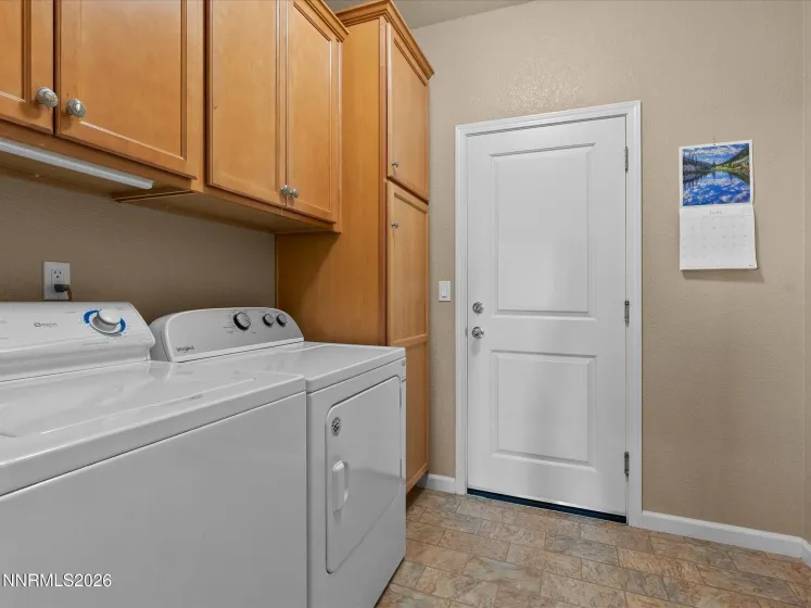 5425 Energystone, Sparks, Nevada 89436, 3 Bedrooms Bedrooms, ,2 BathroomsBathrooms,Residential,Residential,Energystone,0,260009106