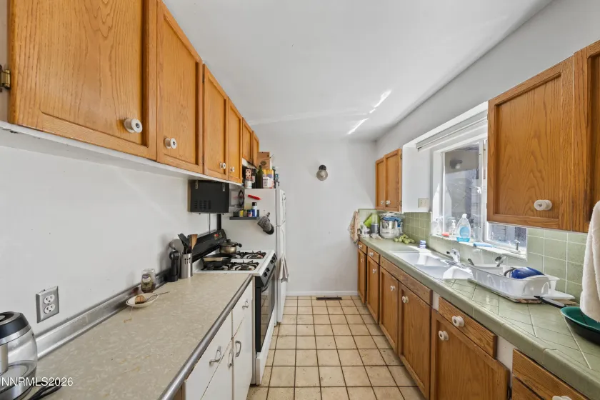 1870 Alexander Hamilton, Reno, Nevada 89509, 4 Bedrooms Bedrooms, ,2 BathroomsBathrooms,Residential,Residential,Alexander Hamilton,0,260009114