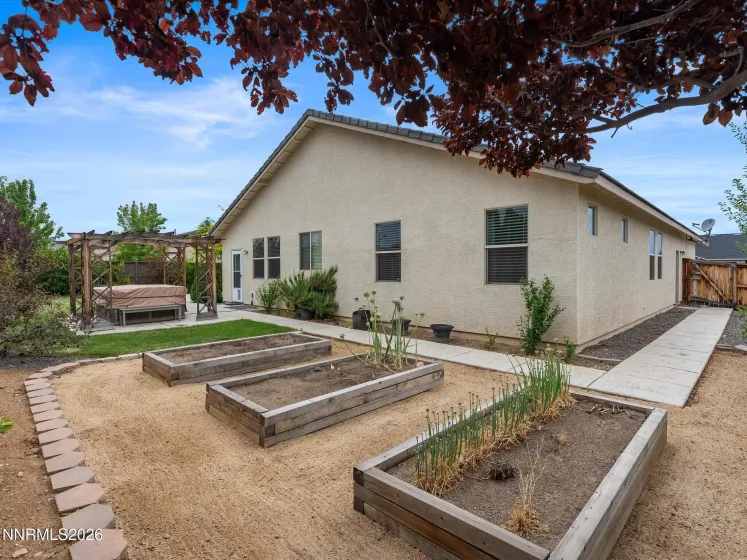7208 Rutherford, Reno, Nevada 89506, 3 Bedrooms Bedrooms, ,2 BathroomsBathrooms,Residential,Residential,Rutherford,0,260009115
