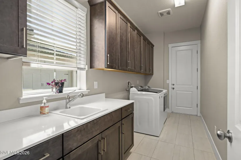9604 Copperhorn, Reno, Nevada 89521, 4 Bedrooms Bedrooms, ,4 BathroomsBathrooms,Residential,Residential,Copperhorn,0,260009117
