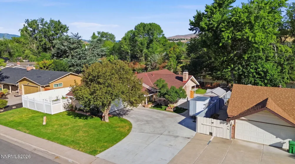 3305 Idlewild, Reno, Nevada 89509, 3 Bedrooms Bedrooms, ,2 BathroomsBathrooms,Residential,Residential,Idlewild,0,260009119