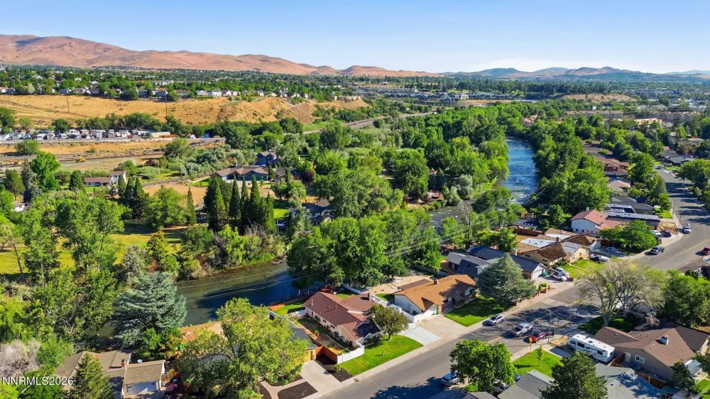 3305 Idlewild, Reno, Nevada 89509, 3 Bedrooms Bedrooms, ,2 BathroomsBathrooms,Residential,Residential,Idlewild,0,260009119