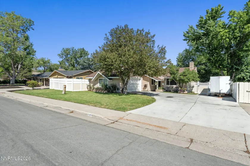 3305 Idlewild, Reno, Nevada 89509, 3 Bedrooms Bedrooms, ,2 BathroomsBathrooms,Residential,Residential,Idlewild,0,260009119