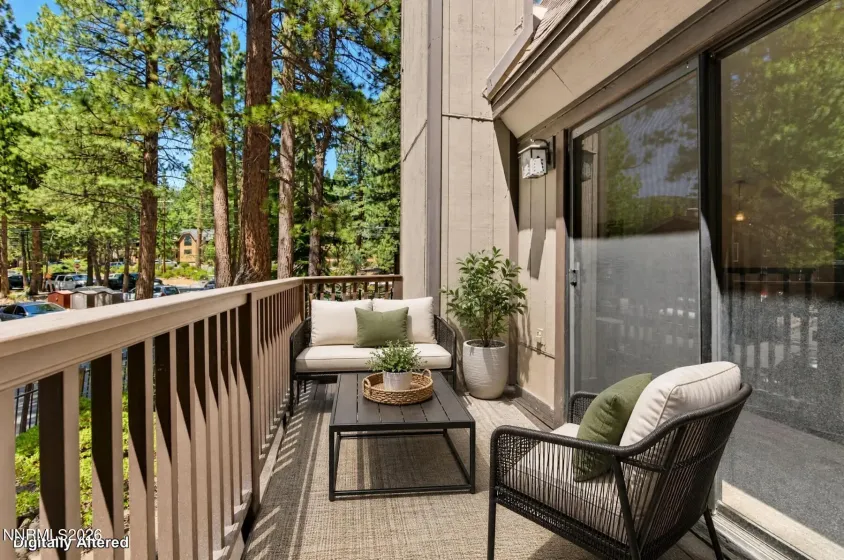 811 Southwood, Incline Village, Nevada 89451, 2 Bedrooms Bedrooms, ,2 BathroomsBathrooms,Residential,Residential,Southwood,0,260009122