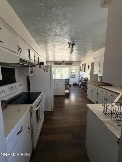651 Highway 208, Yerington, Nevada 89447, 3 Bedrooms Bedrooms, ,2 BathroomsBathrooms,Residential,Residential,Highway 208,0,260009123