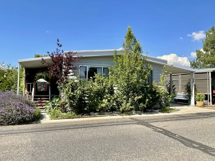 221 Gold Hill Drive, Carson City, Nevada 89706, 2 Bedrooms Bedrooms, 12 Rooms Rooms,2 BathroomsBathrooms,Manufactured,Residential,Gold Hill,0,260009124