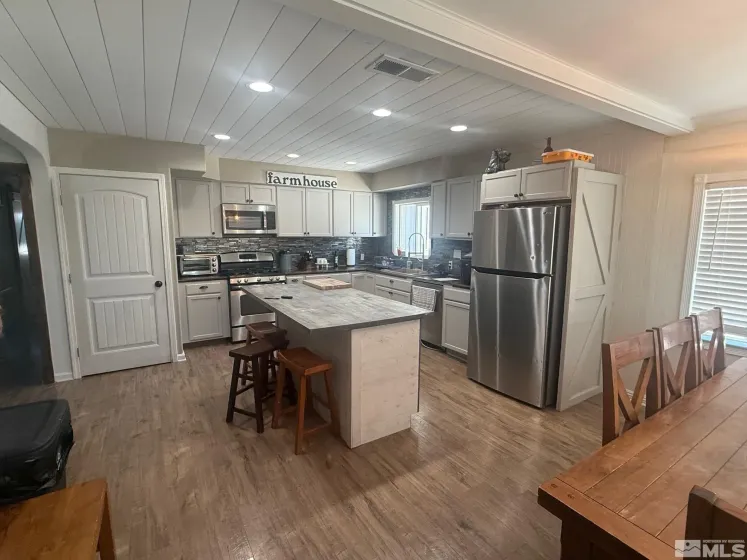 1645 Central, Lovelock, Nevada 89419, 4 Bedrooms Bedrooms, ,2 BathroomsBathrooms,Residential,Residential,Central,0,250005985