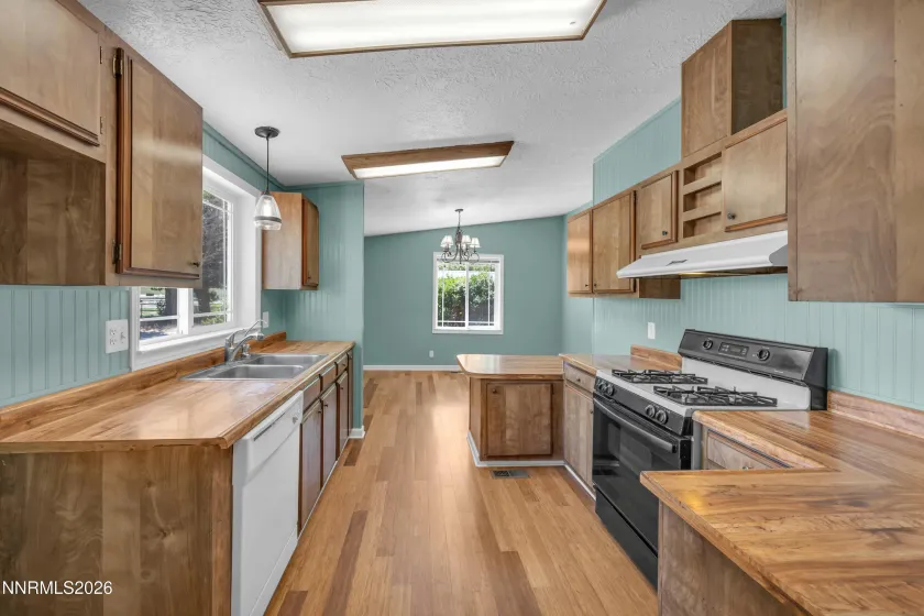 2699 U.S. N Highway 395, Minden, Nevada 89423, 3 Bedrooms Bedrooms, ,2 BathroomsBathrooms,Residential,Residential,U.S. N Highway 395,0,260009139