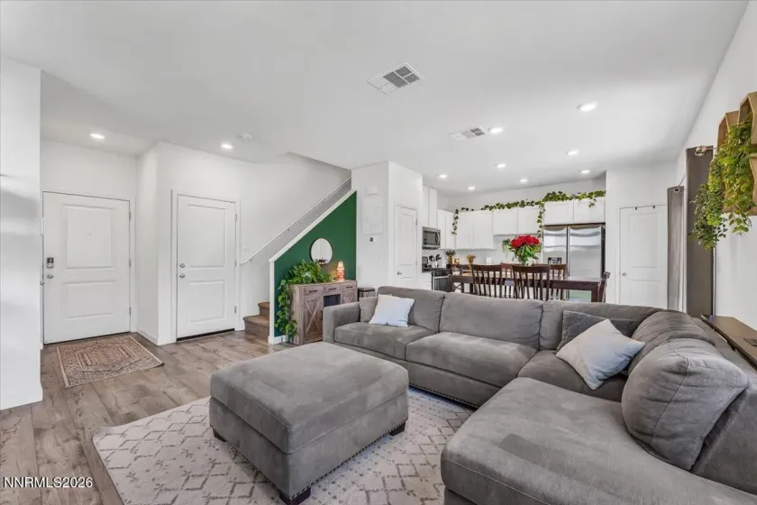 8744 Scenic Sky, Reno, Nevada 89506, 3 Bedrooms Bedrooms, ,3 BathroomsBathrooms,Residential,Residential,Scenic Sky,0,260009142