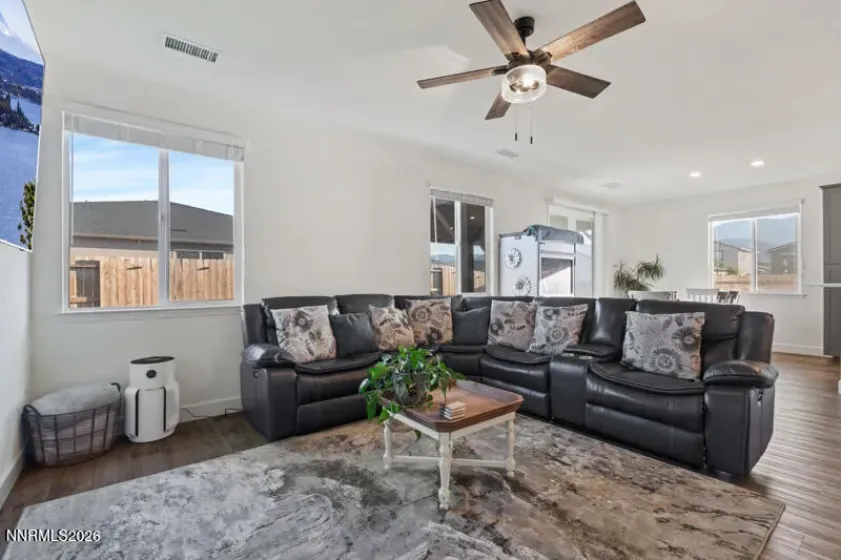 1845 Tipton Peak, Carson City, Nevada 89701, 4 Bedrooms Bedrooms, ,3 BathroomsBathrooms,Residential,Residential,Tipton Peak,0,260009143