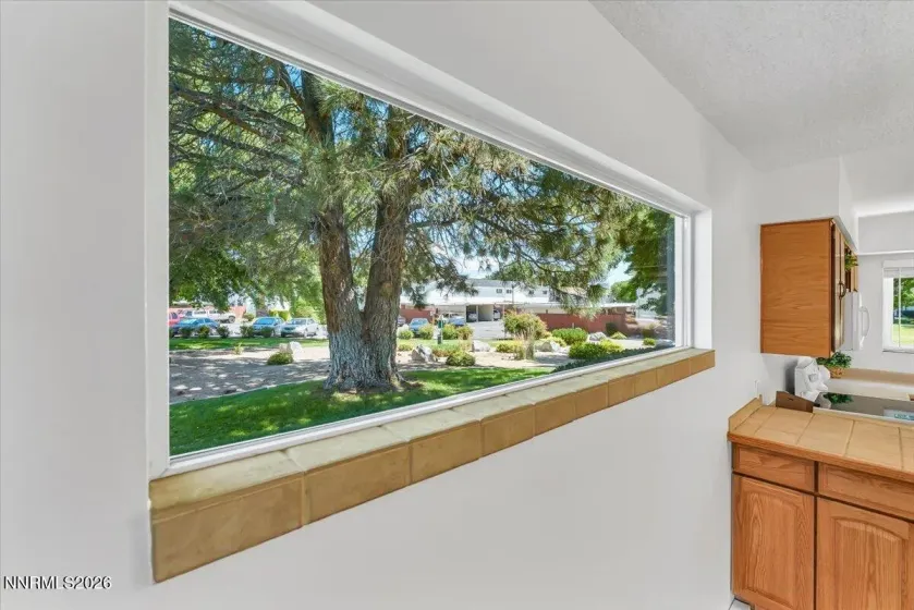 210 Smithridge, Reno, Nevada 89502, 2 Bedrooms Bedrooms, ,2 BathroomsBathrooms,Residential,Residential,Smithridge,0,260009146