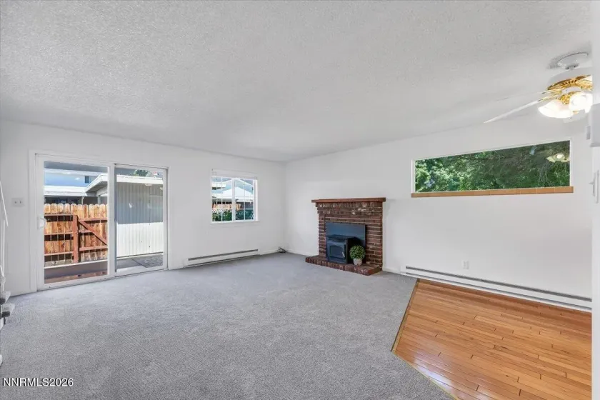210 Smithridge, Reno, Nevada 89502, 2 Bedrooms Bedrooms, ,2 BathroomsBathrooms,Residential,Residential,Smithridge,0,260009146