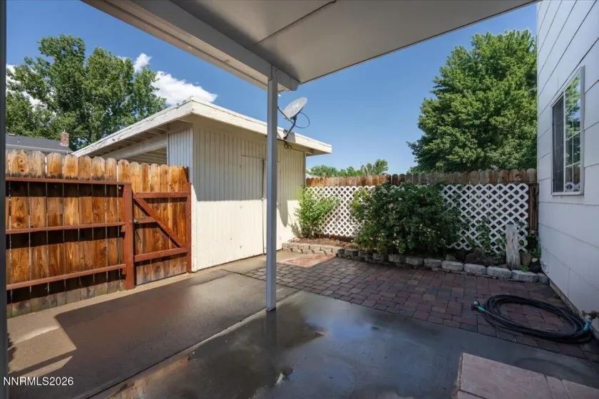 210 Smithridge, Reno, Nevada 89502, 2 Bedrooms Bedrooms, ,2 BathroomsBathrooms,Residential,Residential,Smithridge,0,260009146