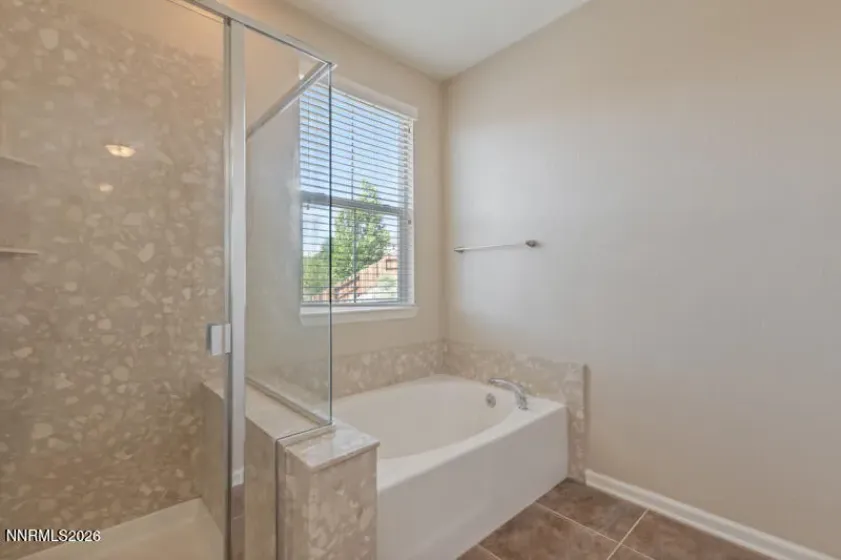 1052 Crown View, Reno, Nevada 89523, 3 Bedrooms Bedrooms, ,3 BathroomsBathrooms,Residential,Residential,Crown View,0,260009152