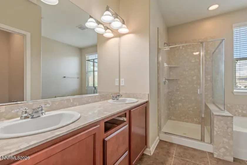 1052 Crown View, Reno, Nevada 89523, 3 Bedrooms Bedrooms, ,3 BathroomsBathrooms,Residential,Residential,Crown View,0,260009152