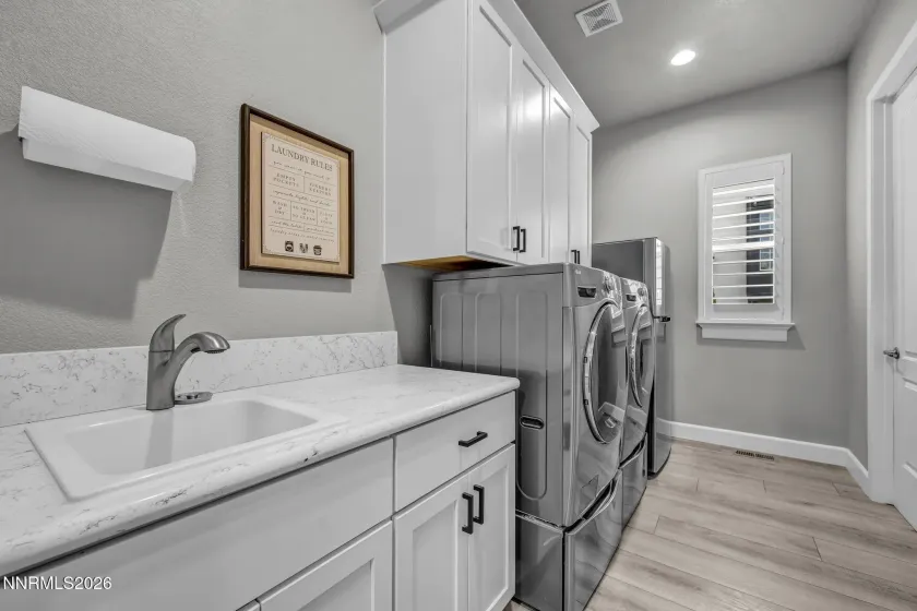 8580 Gypsy Hill, Reno, Nevada 89523, 4 Bedrooms Bedrooms, ,4 BathroomsBathrooms,Residential,Residential,Gypsy Hill,0,260009157