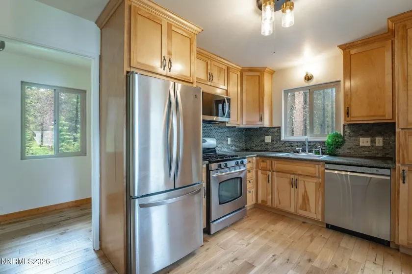 1061 Crow, South Lake Tahoe, California 96150, 2 Bedrooms Bedrooms, ,1 BathroomBathrooms,Residential,Residential,Crow,0,260009160