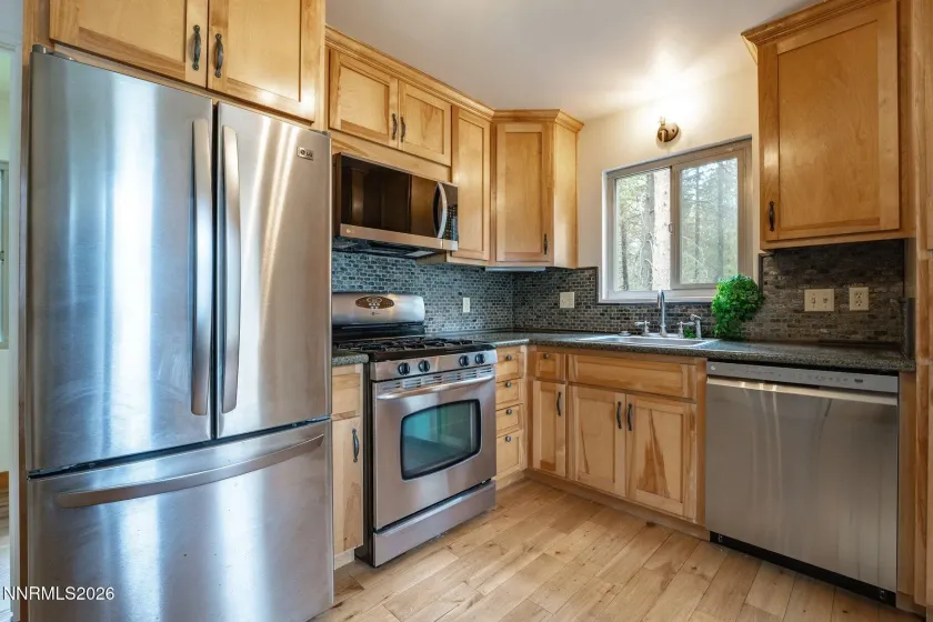 1061 Crow, South Lake Tahoe, California 96150, 2 Bedrooms Bedrooms, ,1 BathroomBathrooms,Residential,Residential,Crow,0,260009160