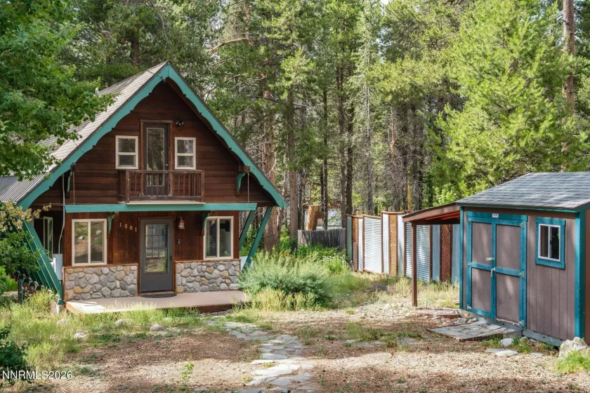 1061 Crow, South Lake Tahoe, California 96150, 2 Bedrooms Bedrooms, ,1 BathroomBathrooms,Residential,Residential,Crow,0,260009160