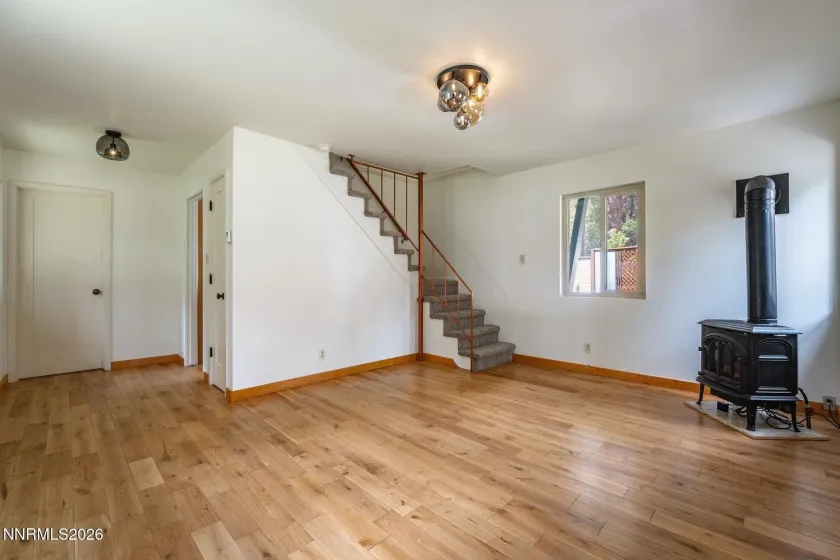 1061 Crow, South Lake Tahoe, California 96150, 2 Bedrooms Bedrooms, ,1 BathroomBathrooms,Residential,Residential,Crow,0,260009160