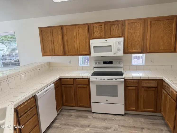 889 Meadow Vista, Carson City, Nevada 89705, 3 Bedrooms Bedrooms, ,2 BathroomsBathrooms,Residential,Residential,Meadow Vista,0,260009172