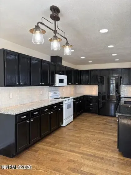 1086 Spoonbill, Sparks, Nevada 89441, 4 Bedrooms Bedrooms, ,2 BathroomsBathrooms,Residential,Residential,Spoonbill,0,260009173