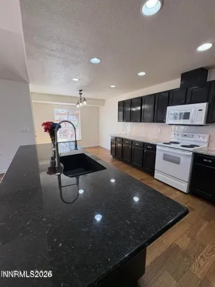 1086 Spoonbill, Sparks, Nevada 89441, 4 Bedrooms Bedrooms, ,2 BathroomsBathrooms,Residential,Residential,Spoonbill,0,260009173