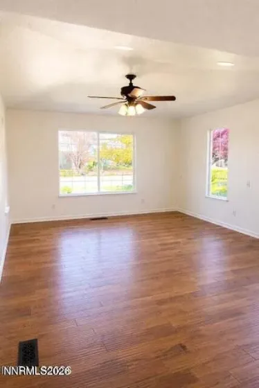 1086 Spoonbill, Sparks, Nevada 89441, 4 Bedrooms Bedrooms, ,2 BathroomsBathrooms,Residential,Residential,Spoonbill,0,260009173