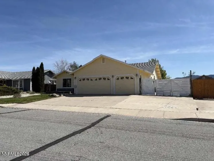 1086 Spoonbill, Sparks, Nevada 89441, 4 Bedrooms Bedrooms, ,2 BathroomsBathrooms,Residential,Residential,Spoonbill,0,260009173