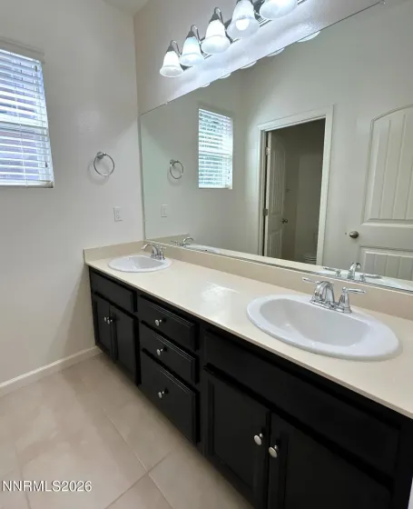 1975 Dutch Draft, Reno, Nevada 89521, 4 Bedrooms Bedrooms, ,3 BathroomsBathrooms,Residential Lease,Manufactured,Dutch Draft,0,260009193