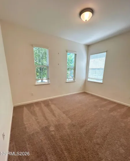 1975 Dutch Draft, Reno, Nevada 89521, 4 Bedrooms Bedrooms, ,3 BathroomsBathrooms,Residential Lease,Manufactured,Dutch Draft,0,260009193