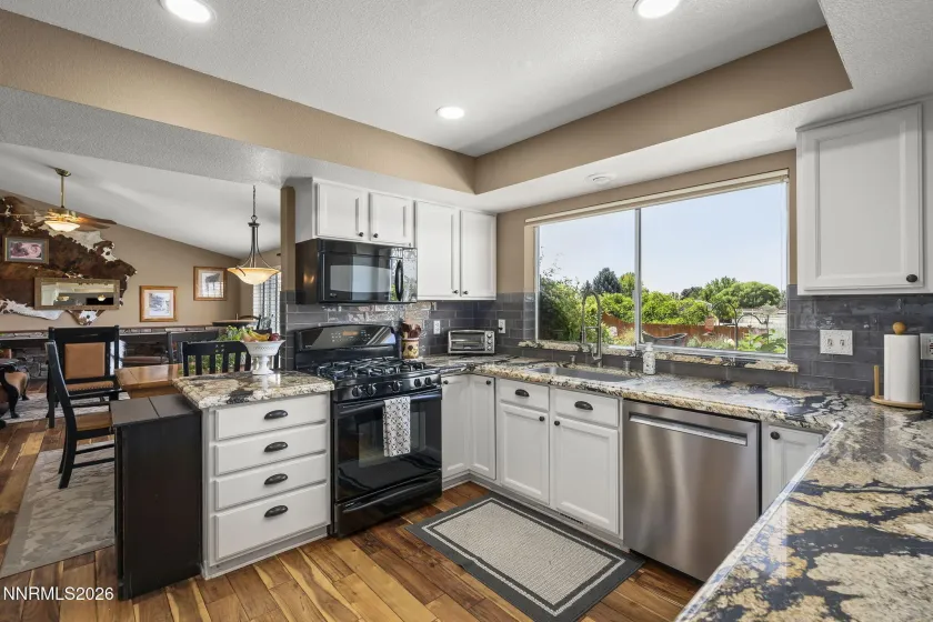 10 Nives, Spanish Springs, Nevada 89441, 3 Bedrooms Bedrooms, ,3 BathroomsBathrooms,Residential,Residential,Nives,0,260009124