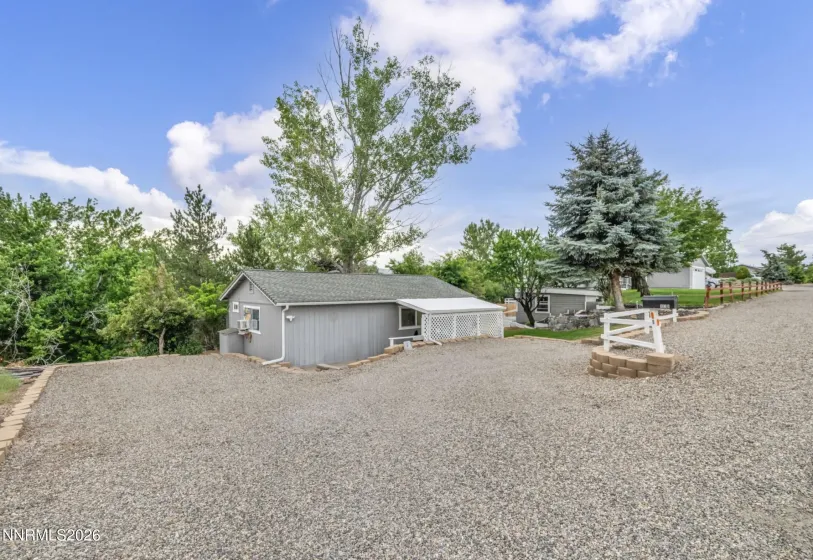 Detached guest house with personal and RV parking