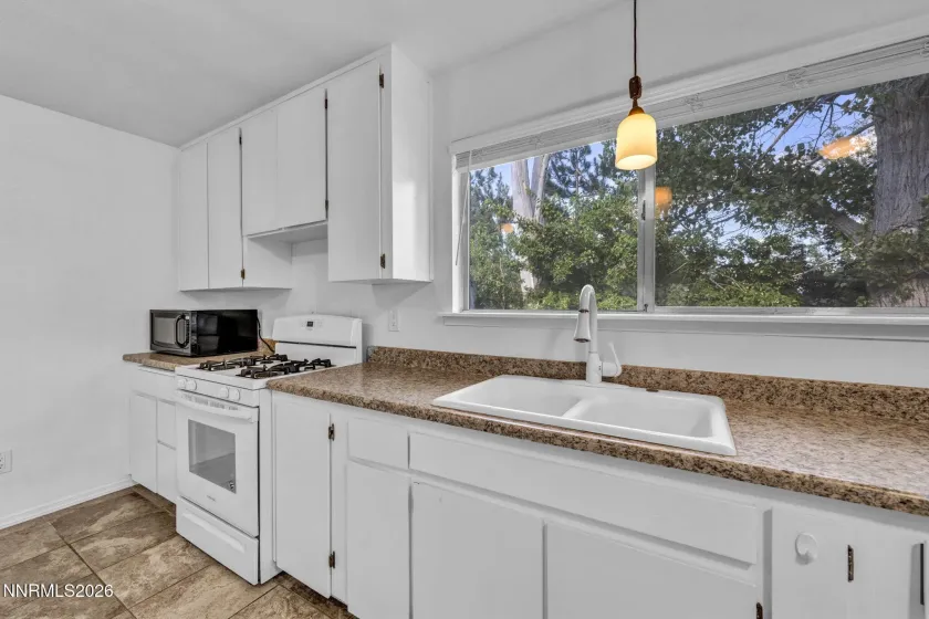 Guest House kitchen