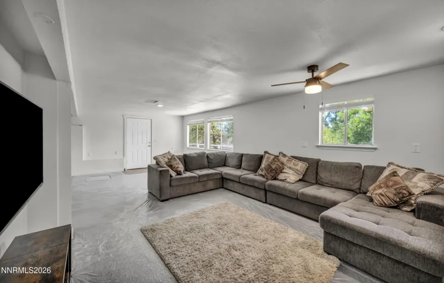 2 bed finished basement L/R