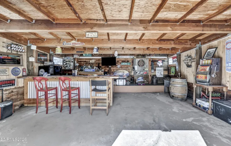 Bar/saloon