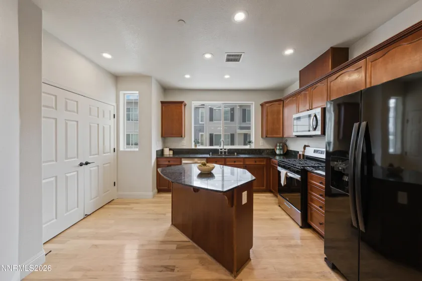 3114 Sterling Ridge, Sparks, Nevada 89431, 2 Bedrooms Bedrooms, ,3 BathroomsBathrooms,Residential,Residential,Sterling Ridge,0,260009130