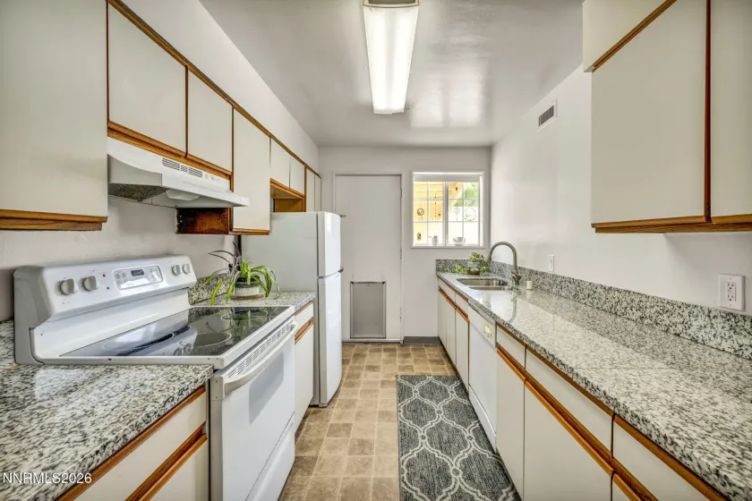 13540 Mount Shasta, Reno, Nevada 89506, 3 Bedrooms Bedrooms, ,1 BathroomBathrooms,Residential,Residential,Mount Shasta,0,260009134