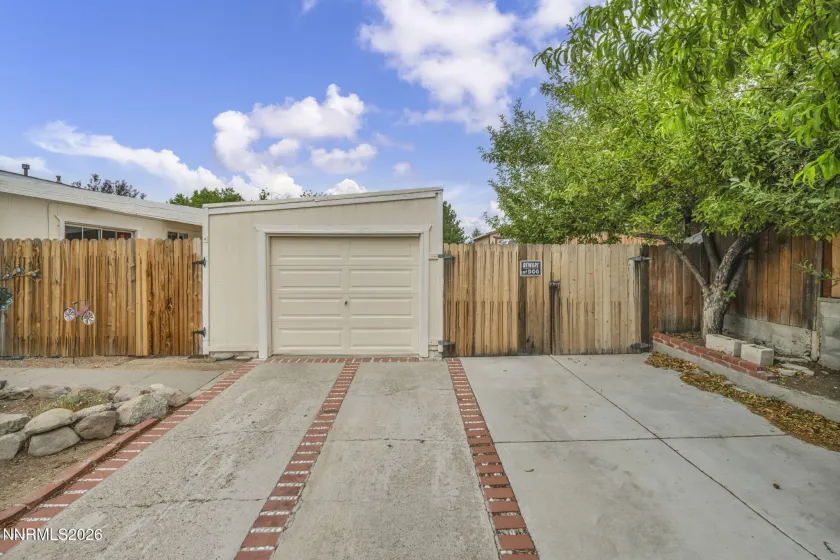 13540 Mount Shasta, Reno, Nevada 89506, 3 Bedrooms Bedrooms, ,1 BathroomBathrooms,Residential,Residential,Mount Shasta,0,260009134