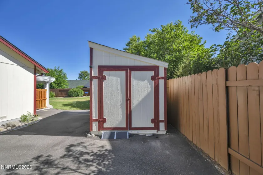 1284 Topaz, Gardnerville, Nevada 89460, 3 Bedrooms Bedrooms, ,2 BathroomsBathrooms,Residential,Residential,Topaz,0,260009141