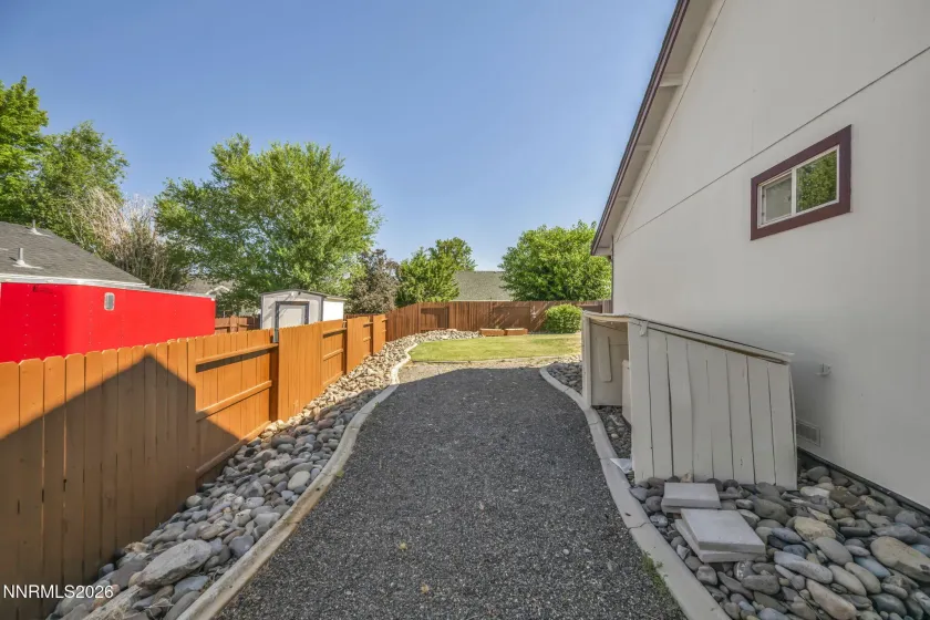 1284 Topaz, Gardnerville, Nevada 89460, 3 Bedrooms Bedrooms, ,2 BathroomsBathrooms,Residential,Residential,Topaz,0,260009141