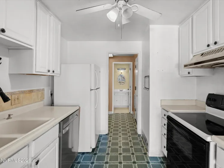 1763 London, Sparks, Nevada 89431, 2 Bedrooms Bedrooms, ,2 BathroomsBathrooms,Residential,Residential,London,0,260009195